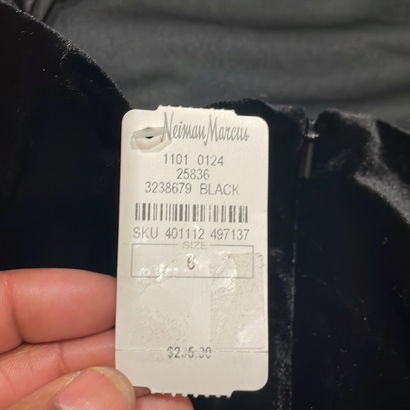 NWT Love by Theia Black Velvet Open Back Dress - Picture 6 of 6